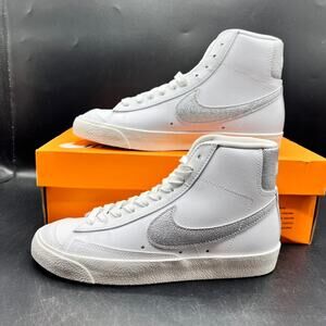NEW Nike Blazer Mid '77 White/Metallic Silver Women's Sneakers Size 7 DQ7574 100